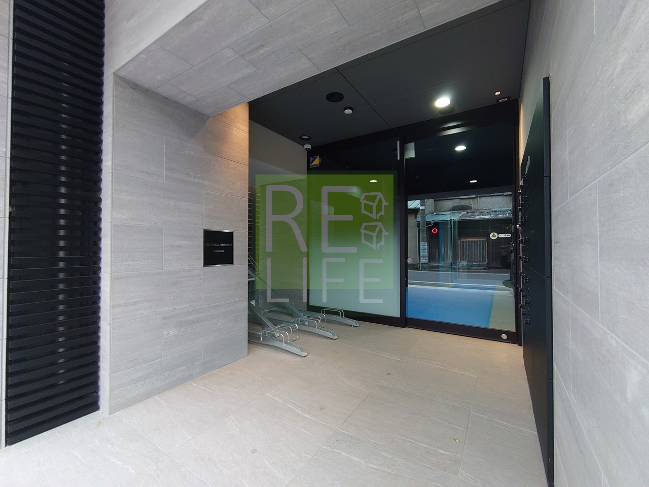 建物エントランス