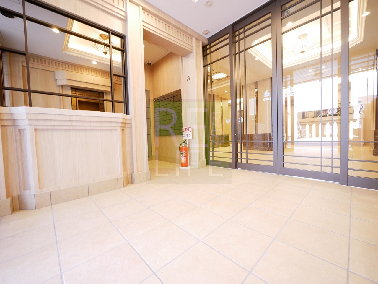 建物エントランス