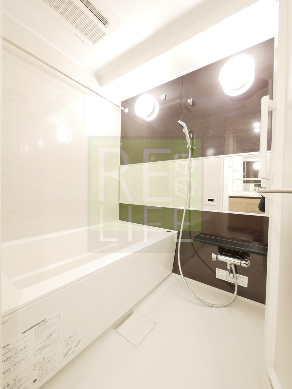 シャワールーム