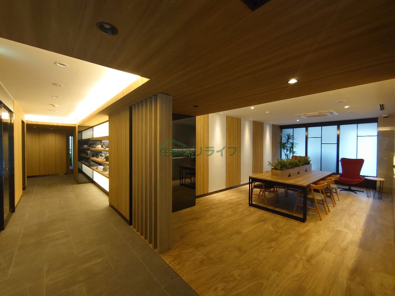 建物エントランス