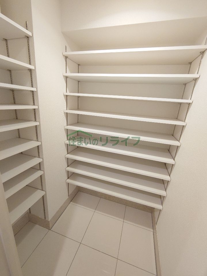 収納