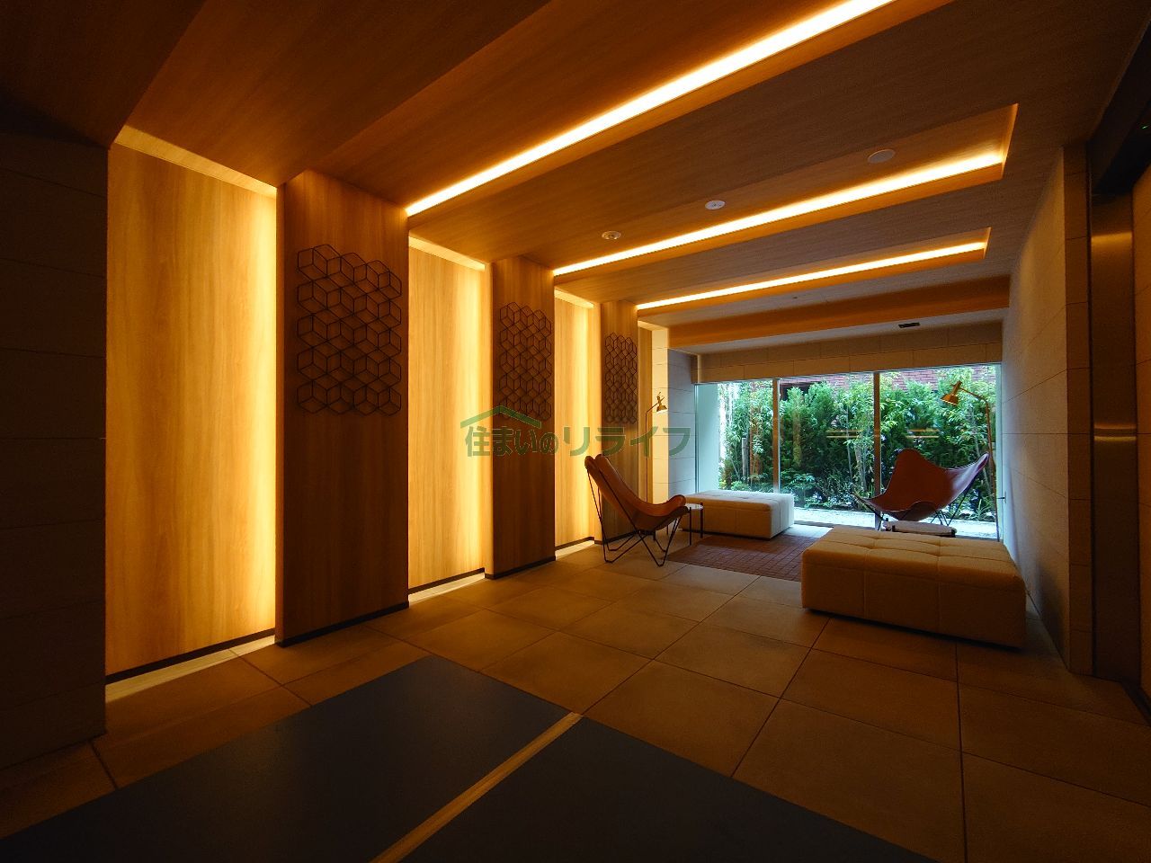 建物エントランス