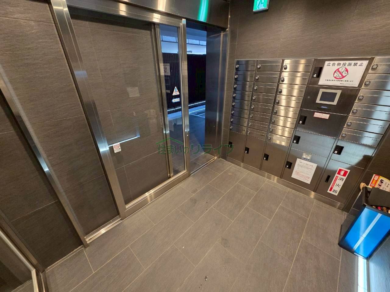 建物エントランス