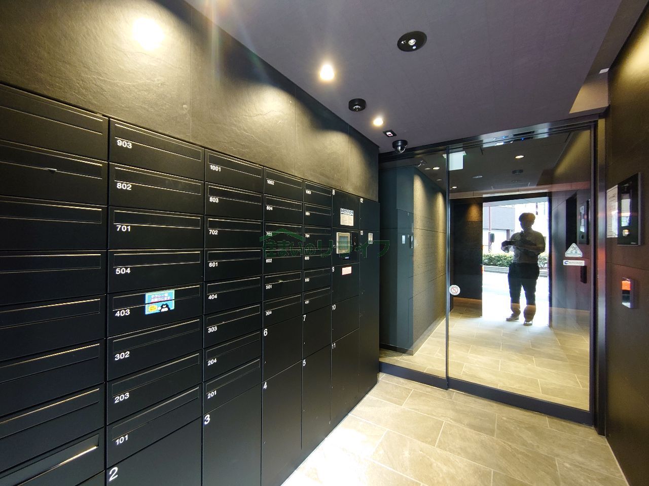 建物エントランス