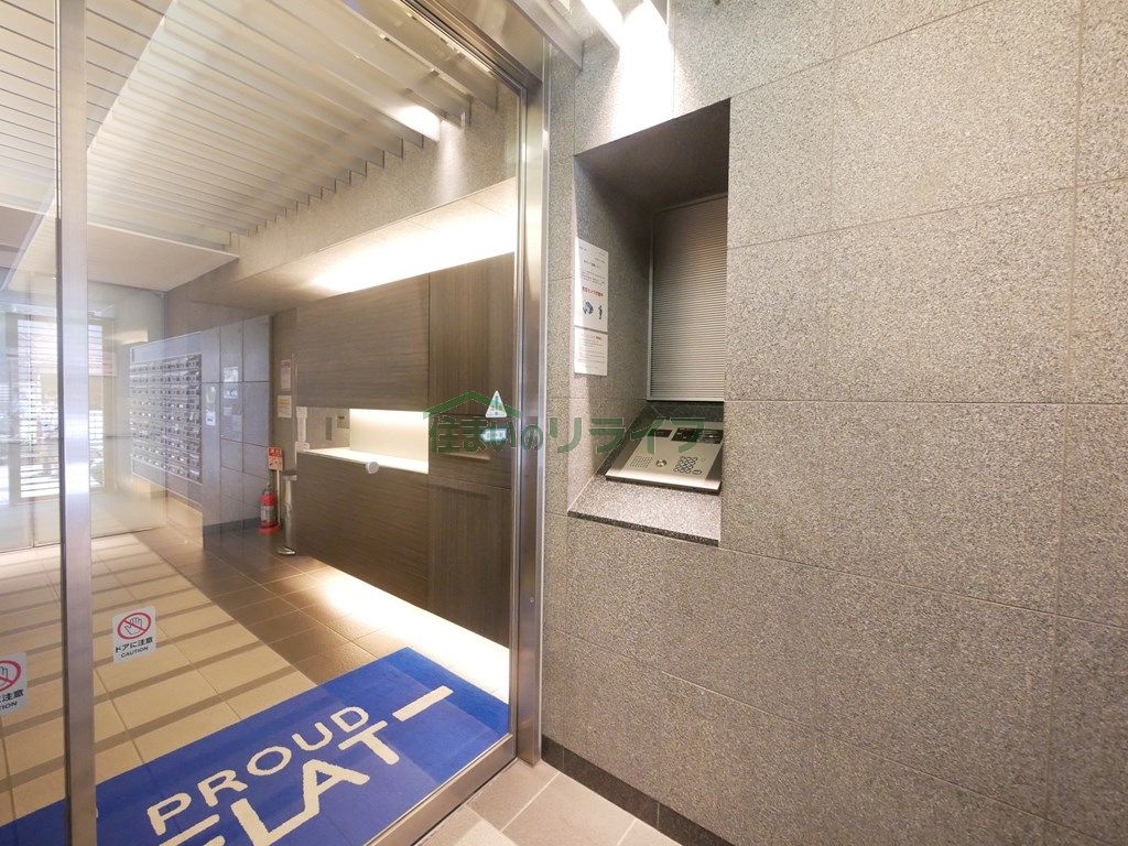 建物エントランス