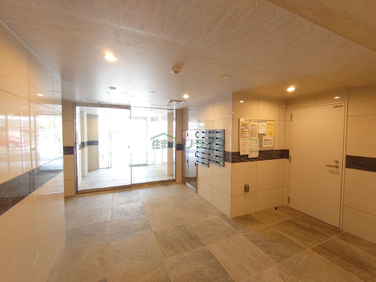 建物エントランス