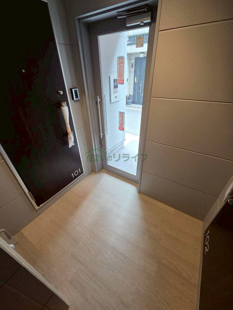 建物エントランス