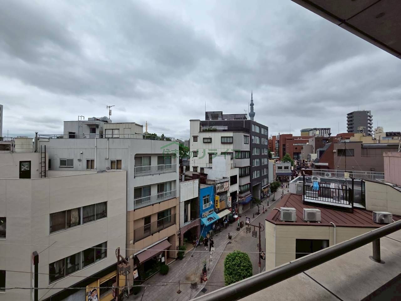 バルコニー