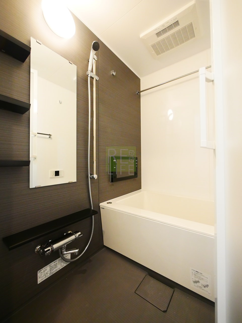 シャワールーム