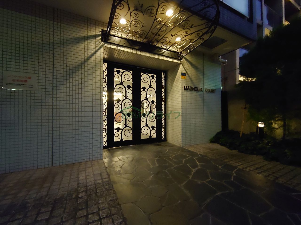 建物エントランス