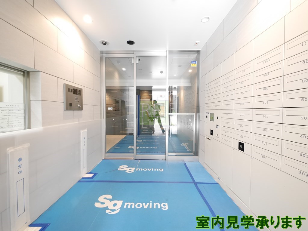 建物エントランス