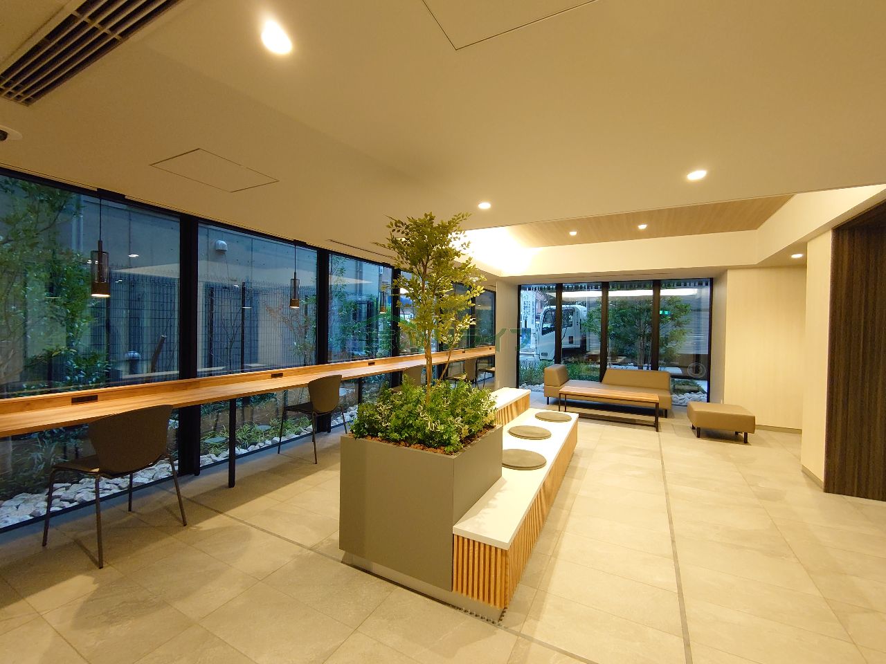建物エントランス