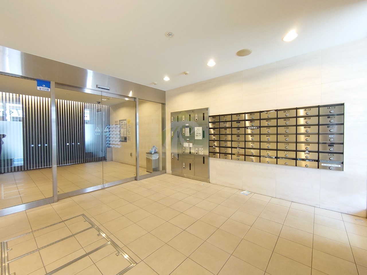 建物エントランス