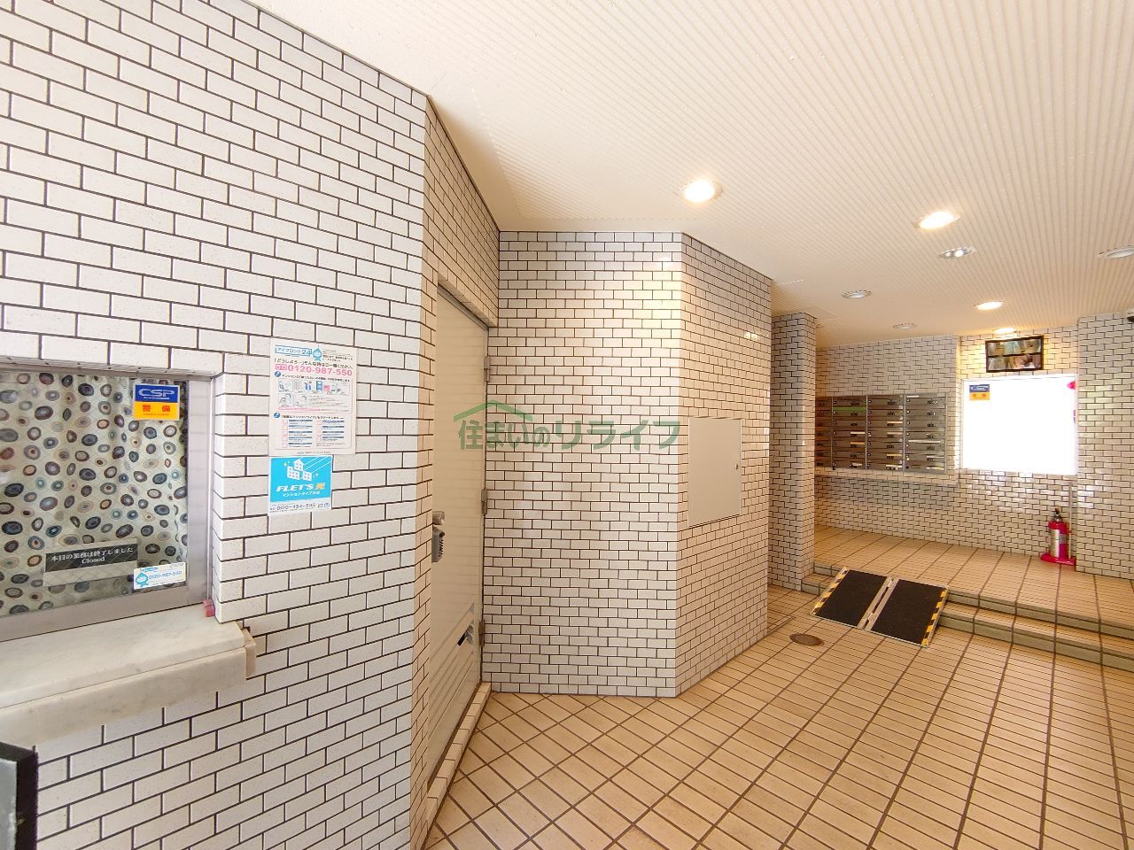 建物エントランス