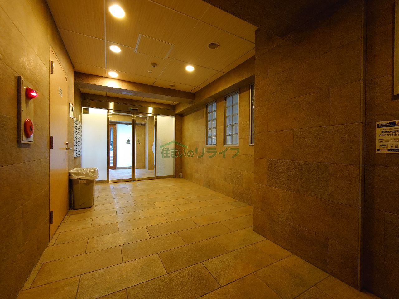 建物エントランス