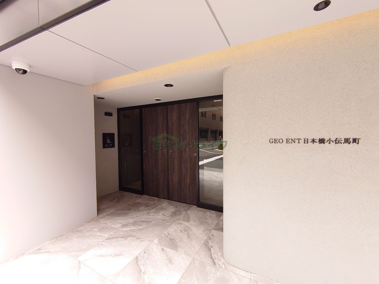 建物エントランス