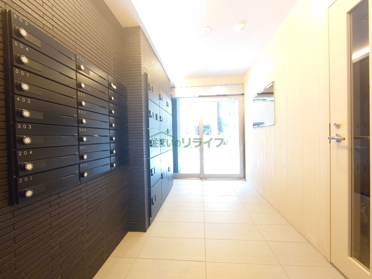 建物エントランス