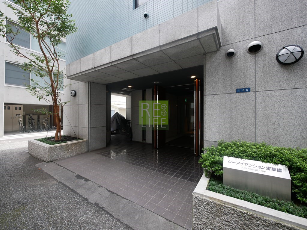建物エントランス