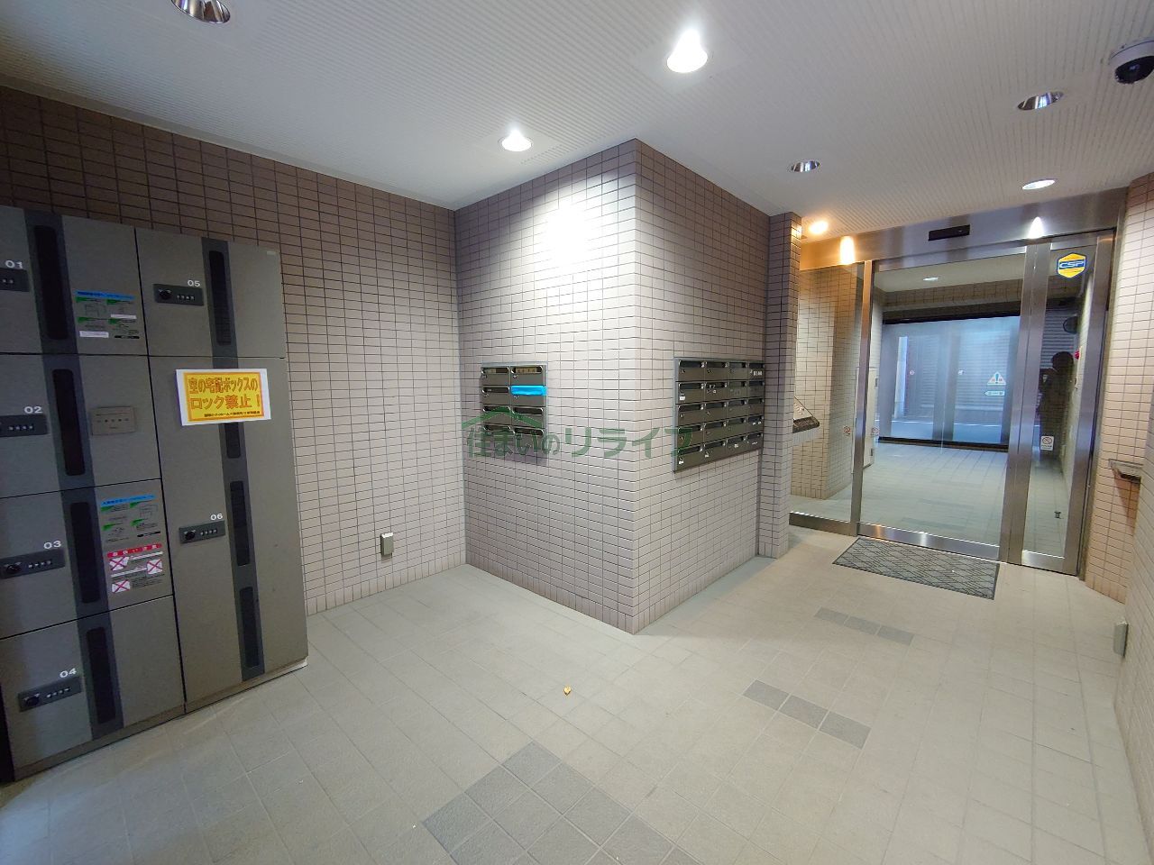 建物エントランス