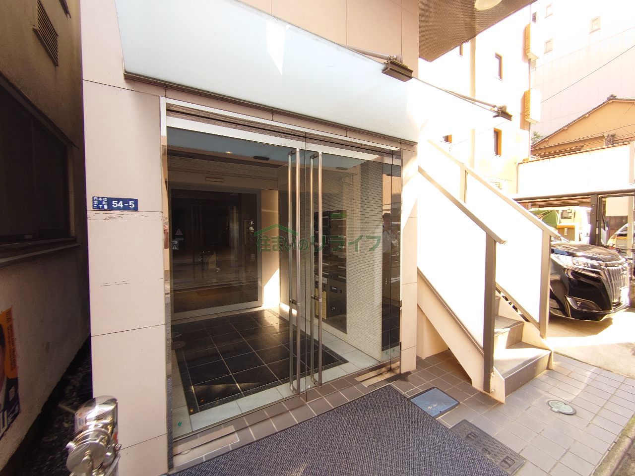 建物エントランス