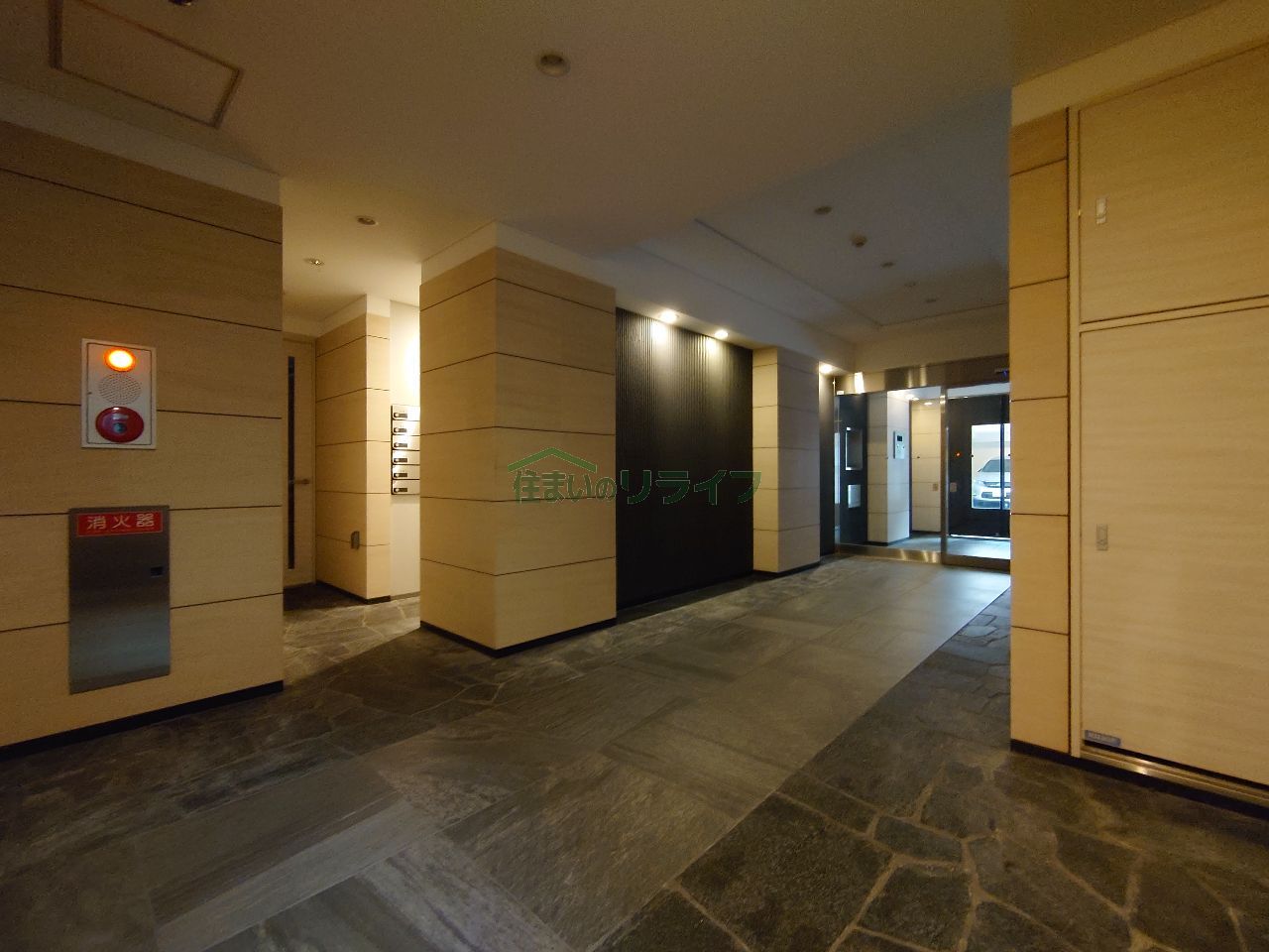 建物エントランス