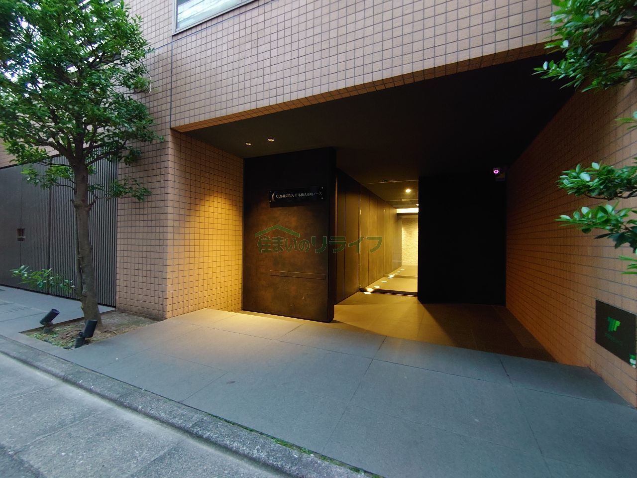 建物エントランス