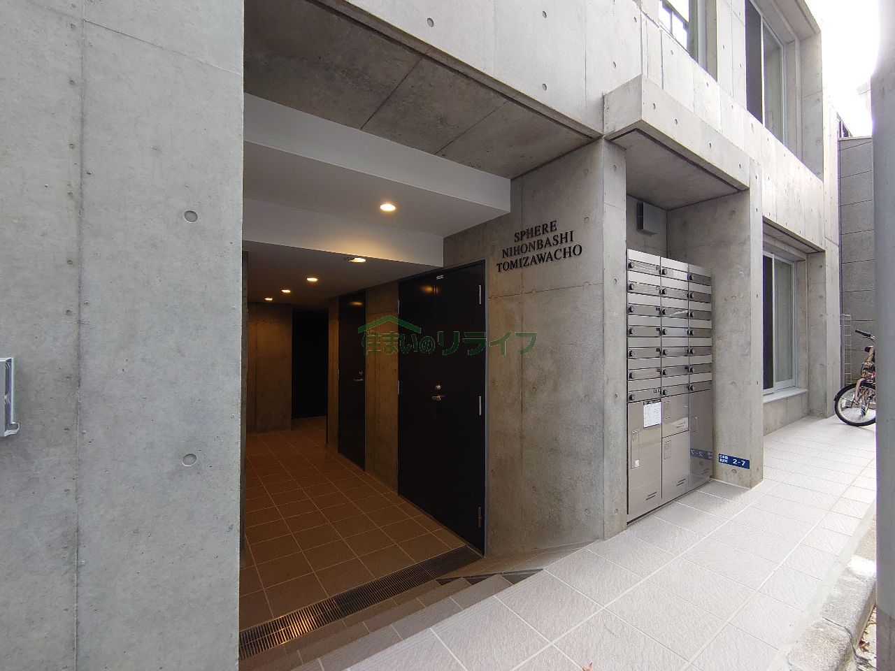 建物エントランス