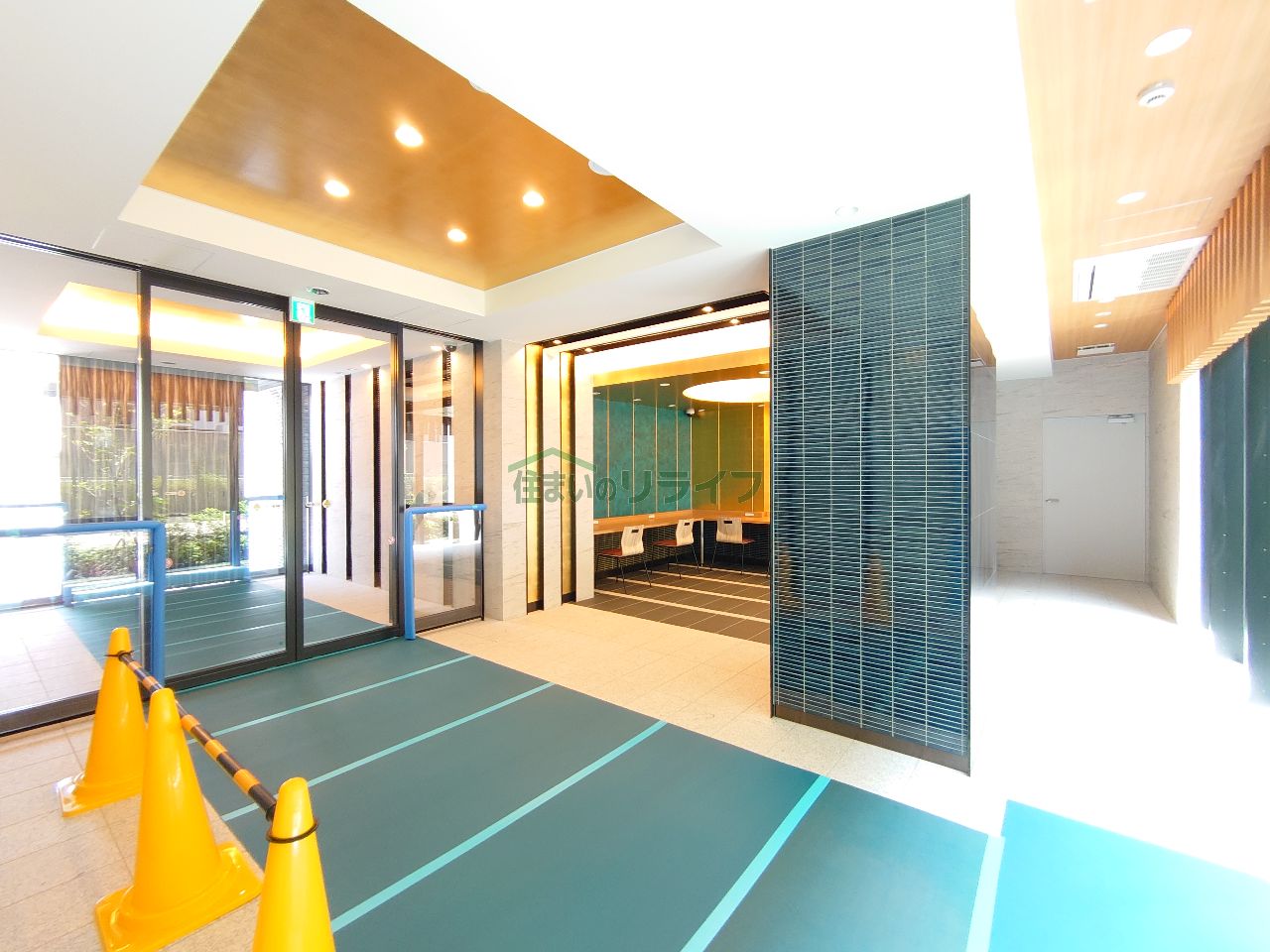 建物エントランス