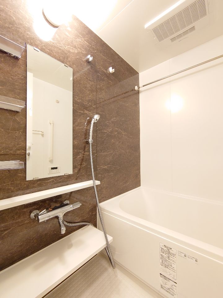 シャワールーム