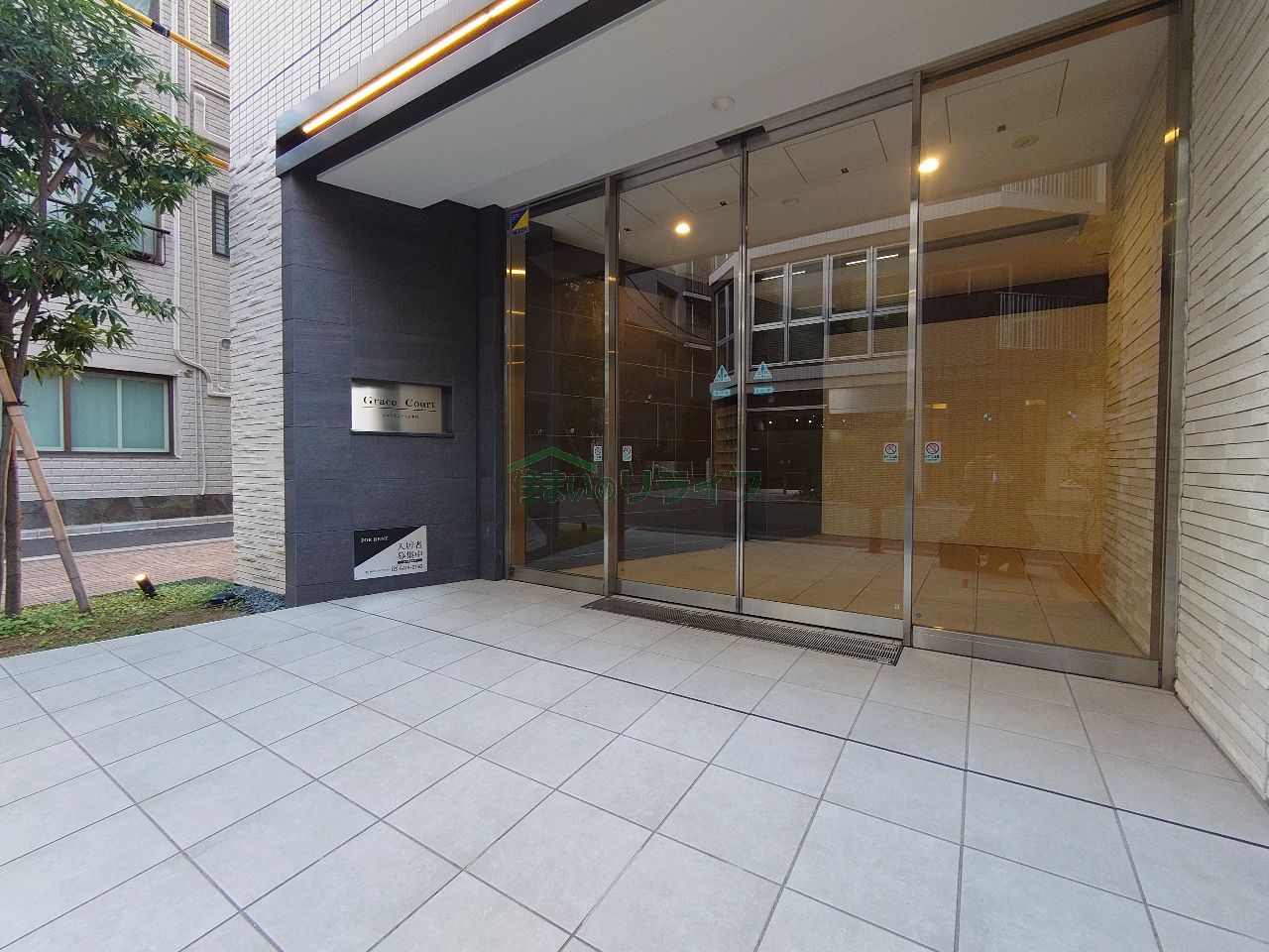 建物エントランス