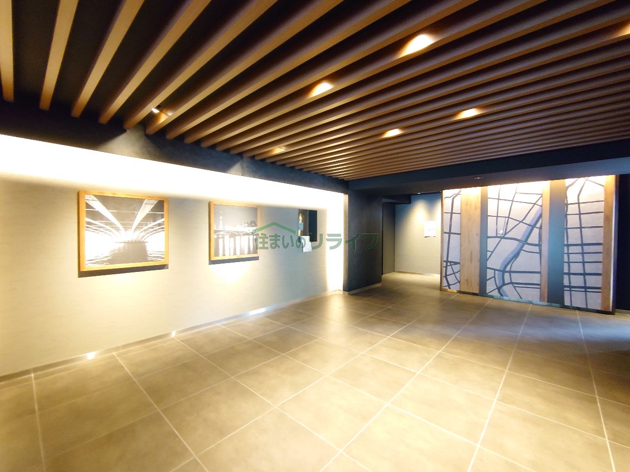 建物エントランス