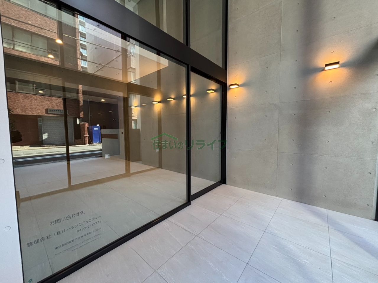 建物エントランス