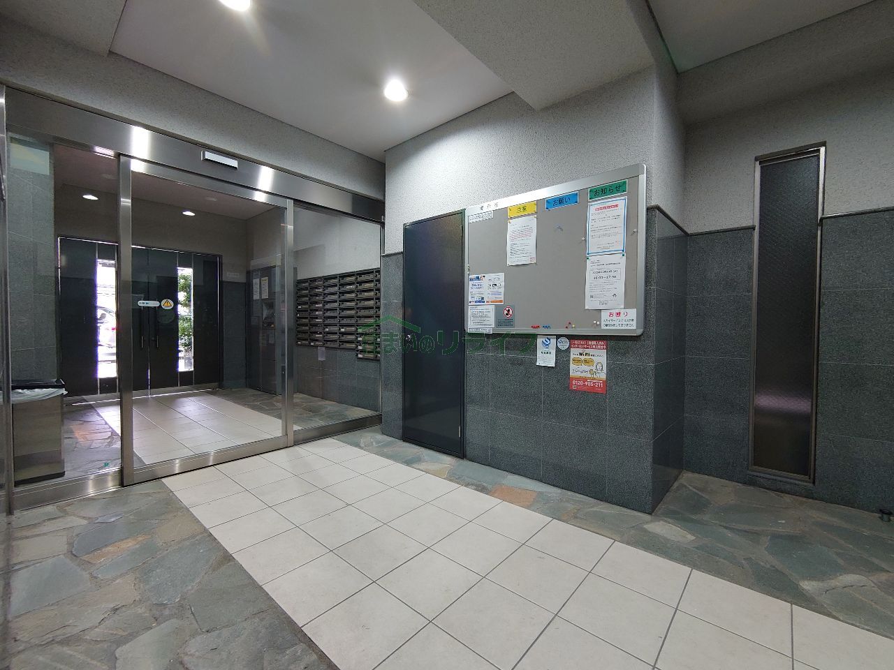 建物エントランス