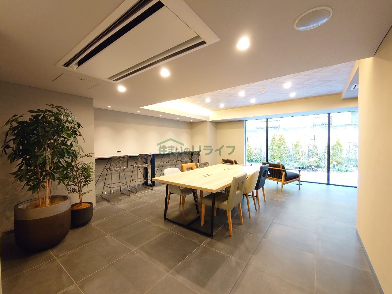 建物エントランス