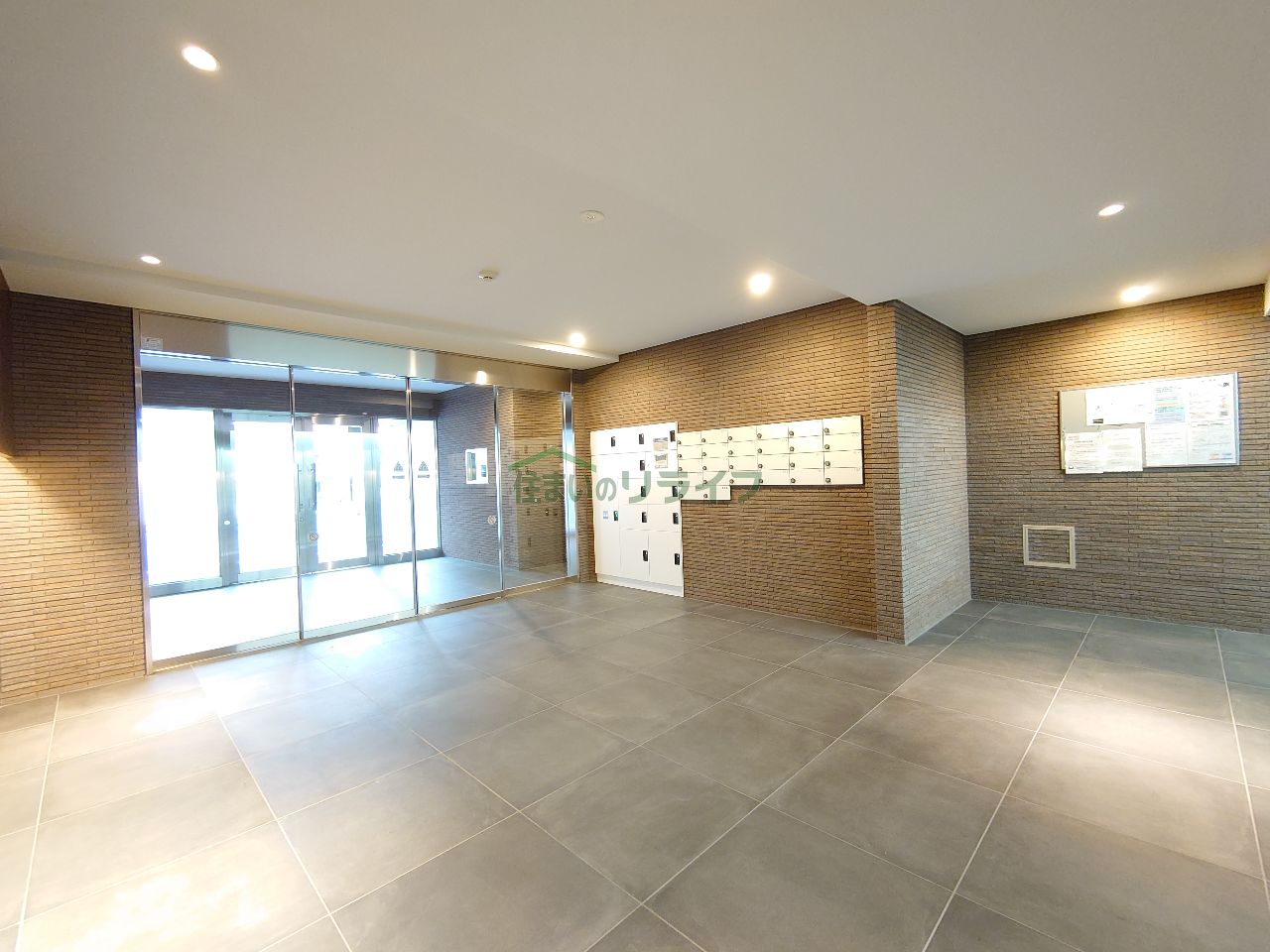 建物エントランス