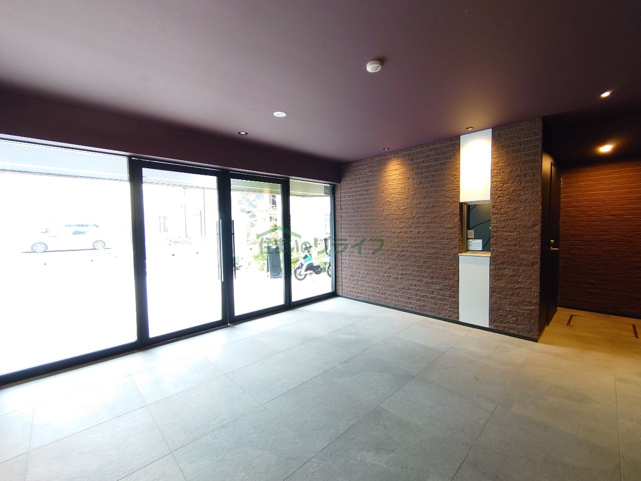 建物エントランス