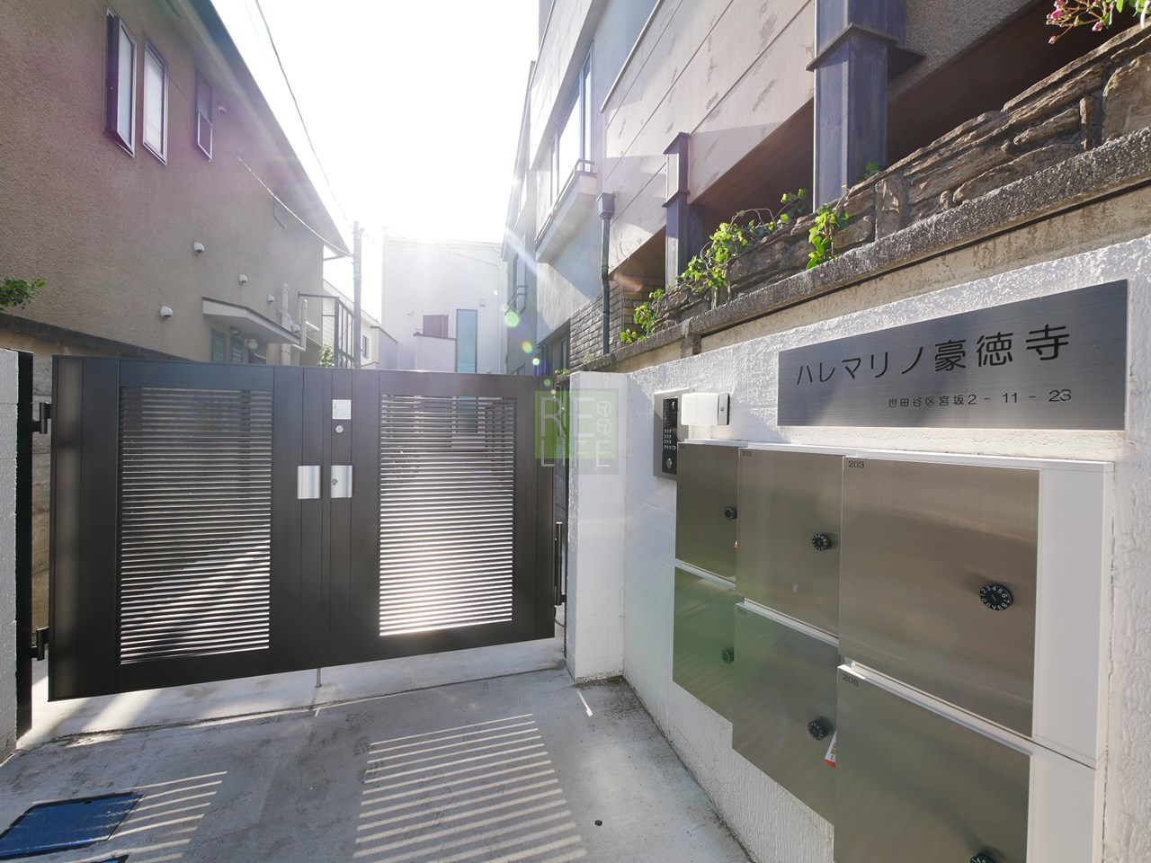 建物エントランス