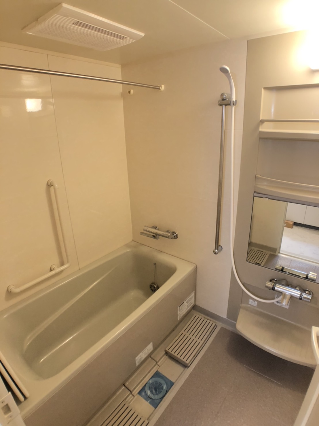 シャワールーム