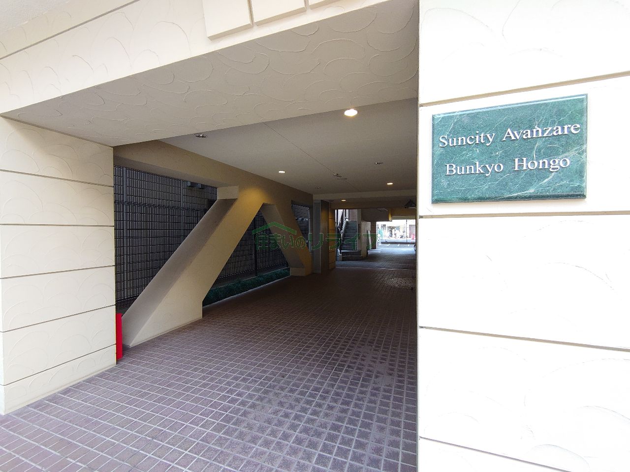 建物エントランス