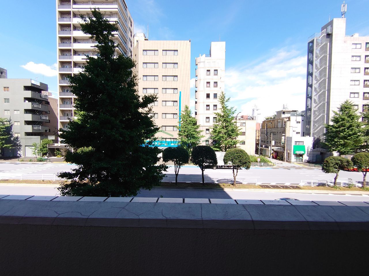 バルコニー