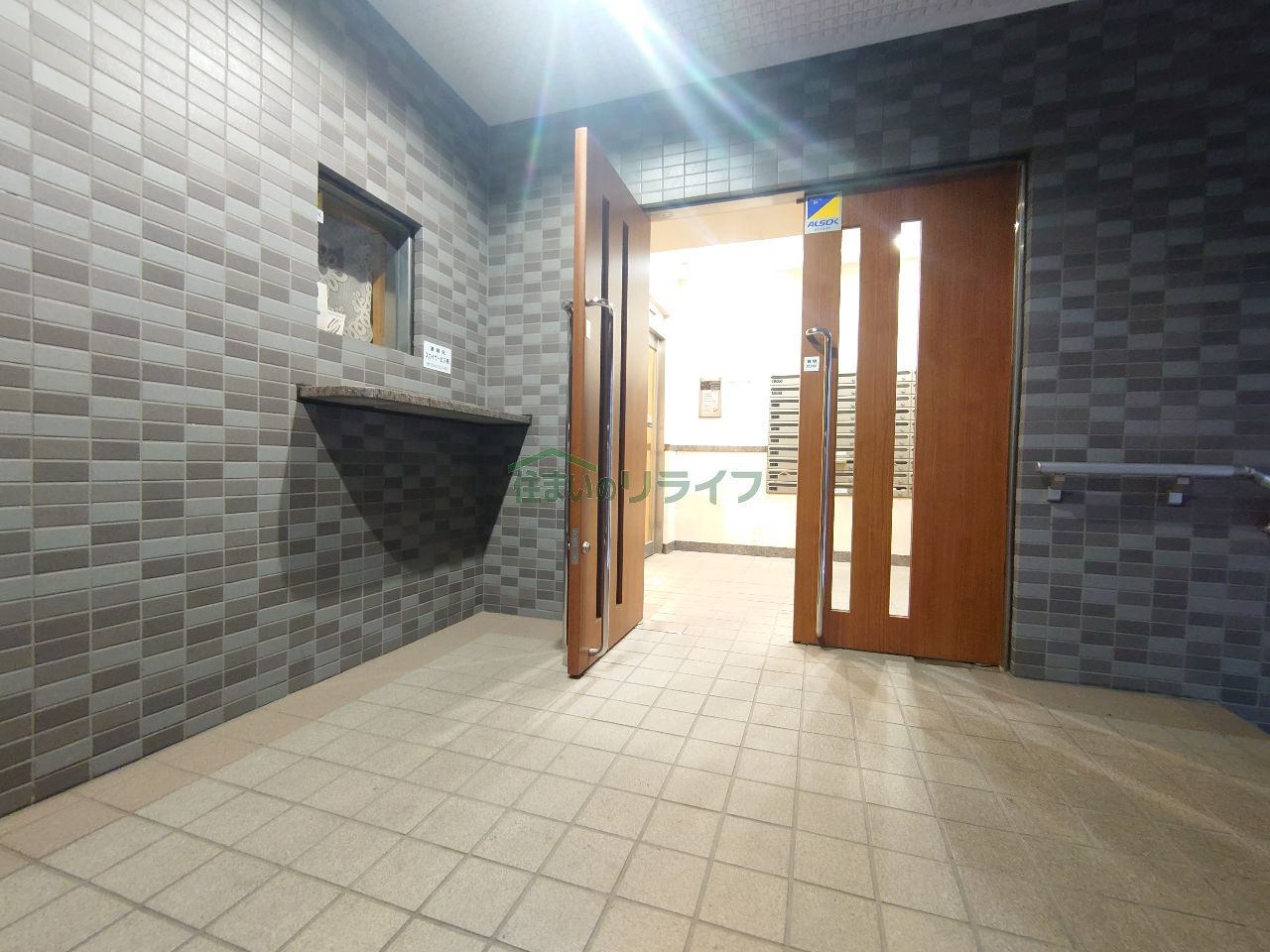 建物エントランス