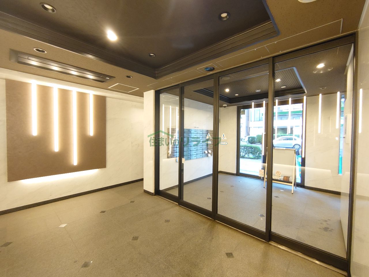 建物エントランス