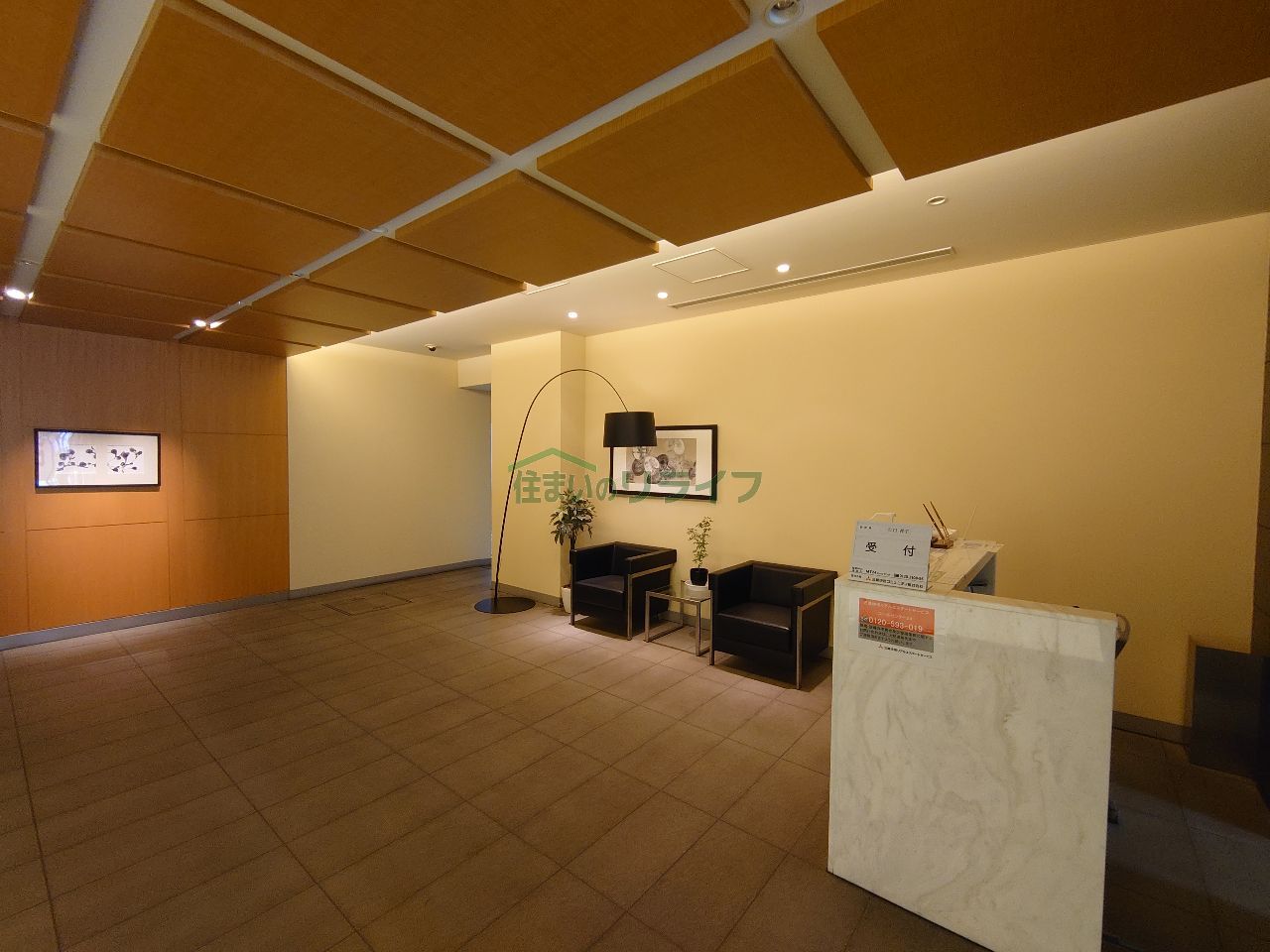 建物エントランス