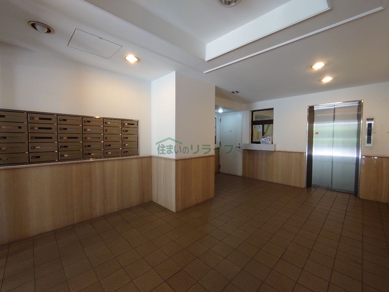 建物エントランス