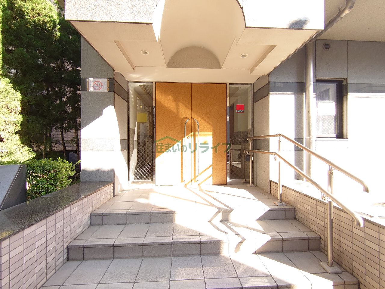 建物エントランス