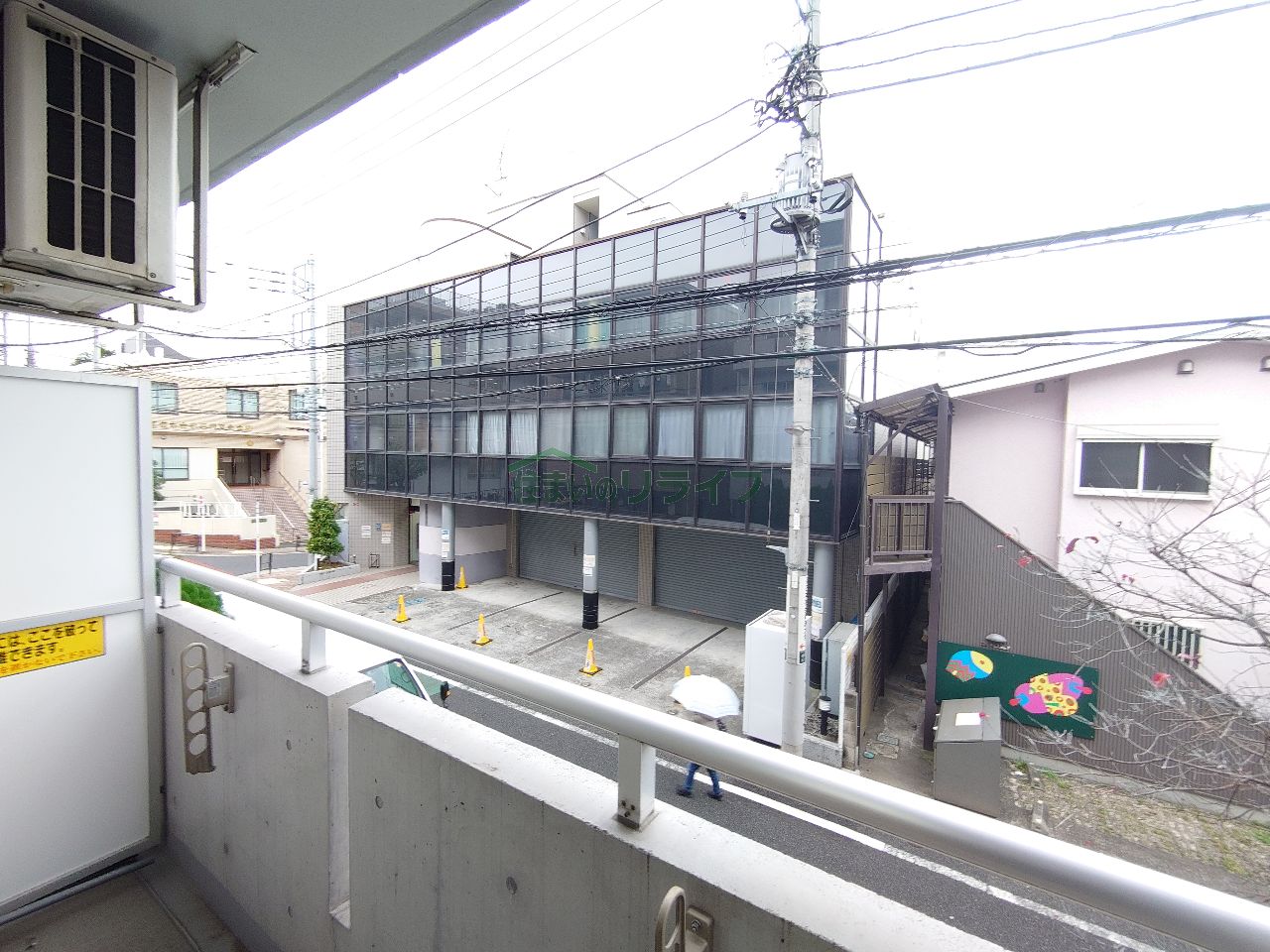 バルコニー
