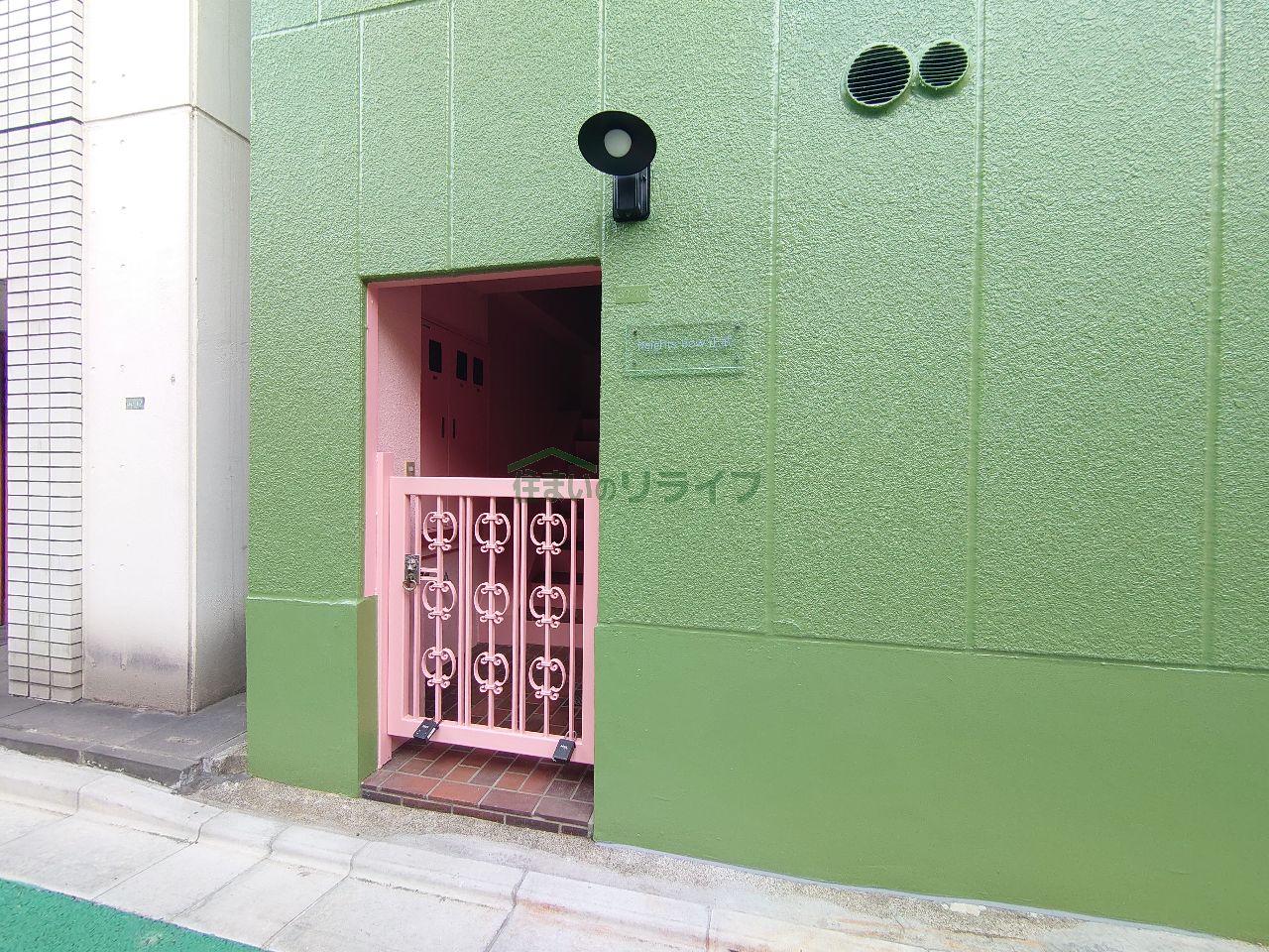 建物エントランス