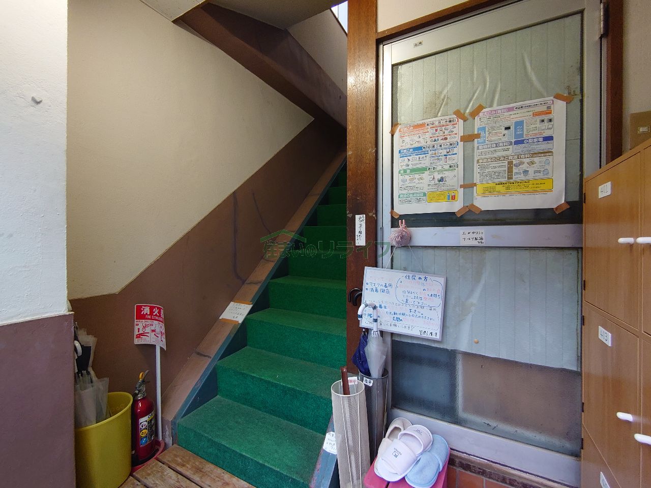 建物エントランス