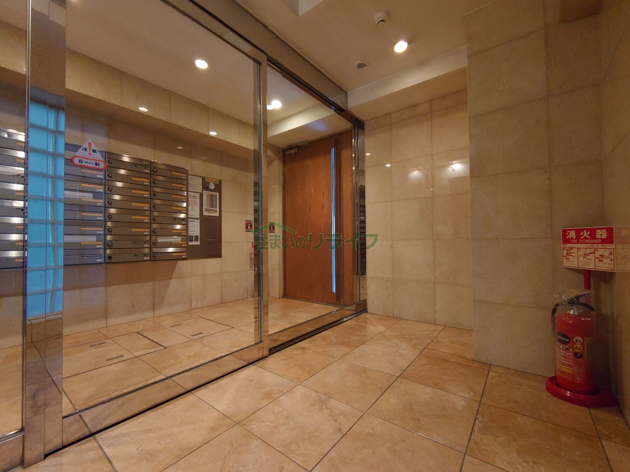 建物エントランス