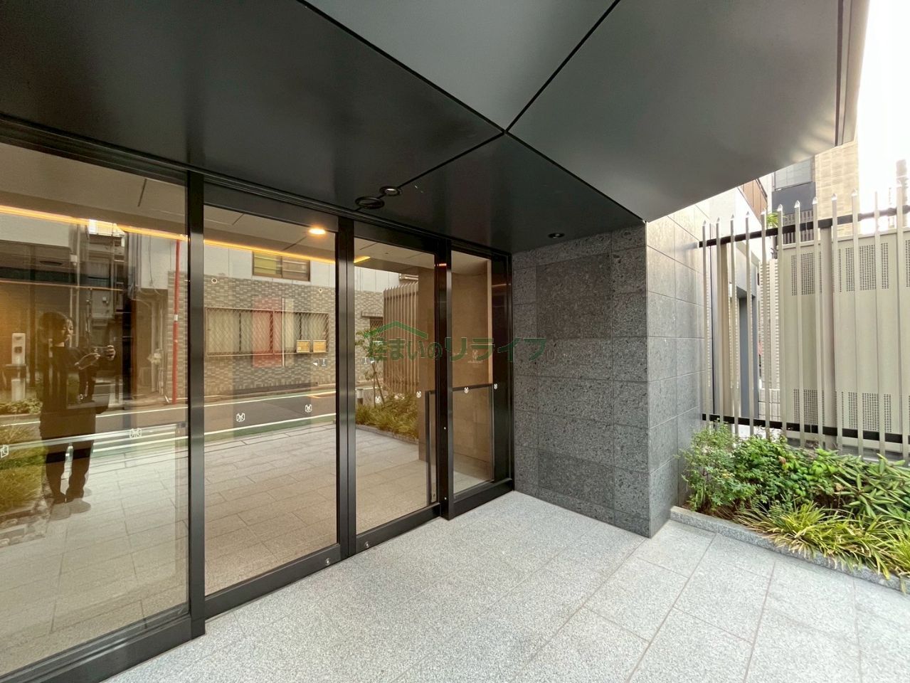 建物エントランス